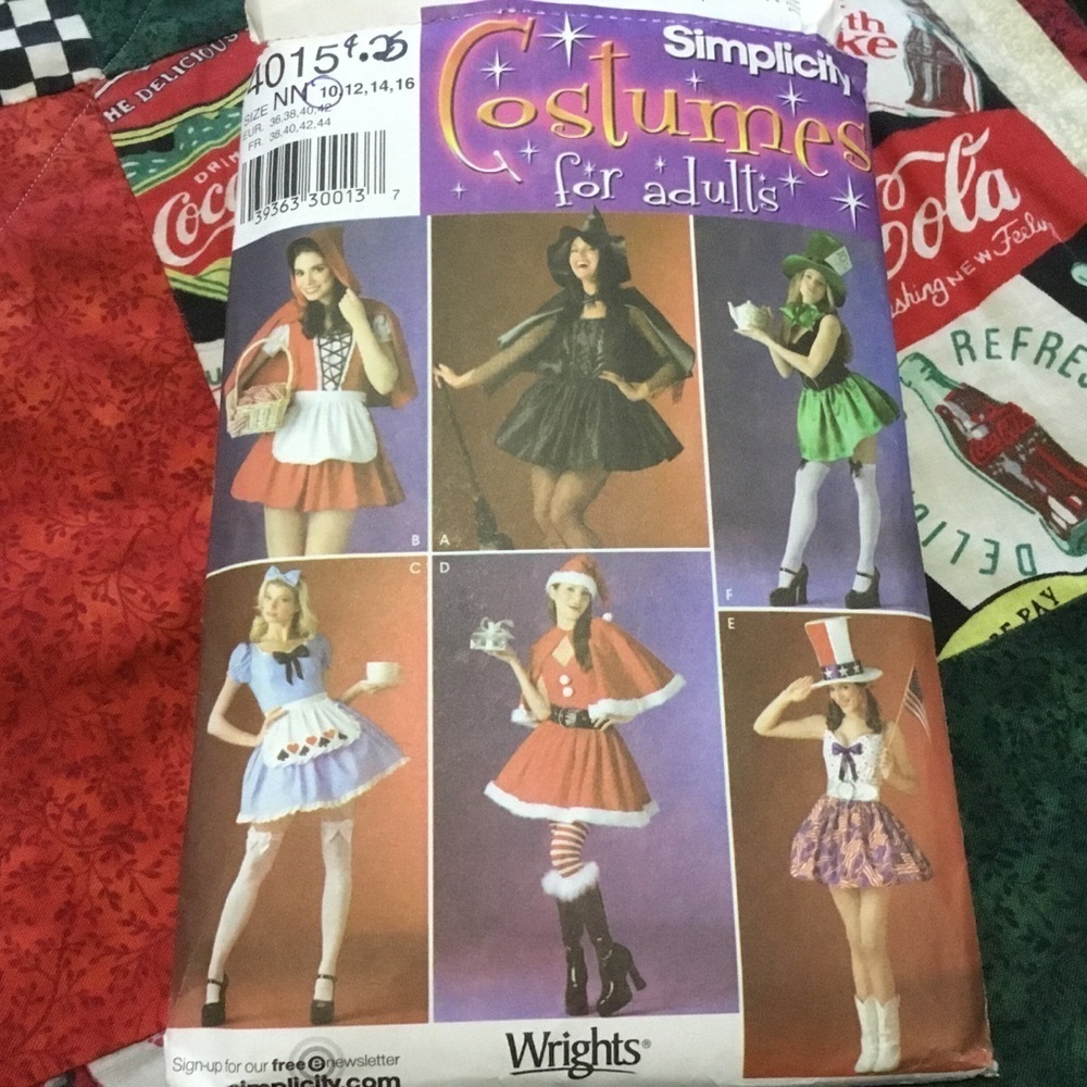 Simplicity 4015- pattern is cut size 10-all pieces there- Halloween, skating